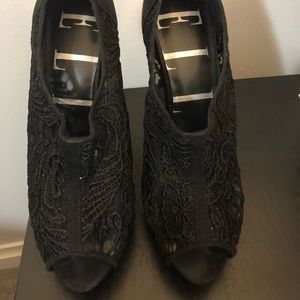 Size 10 Black Lace Heel
